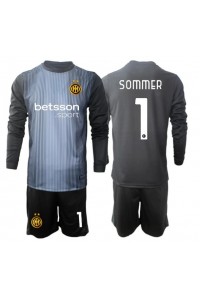 Inter Milan Yann Sommer #1 Maalivahti Jalkapallovaatteet Lasten Kotipeliasu 2025-26 Pitkähihainen (+ Lyhyet housut)